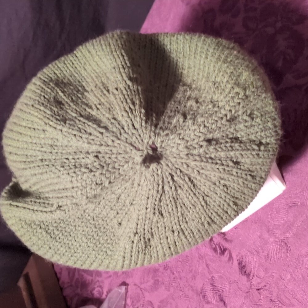 Hand Knit Acrylic Dark Olive Green French Beret Hat #02 - Picture 11 of 15